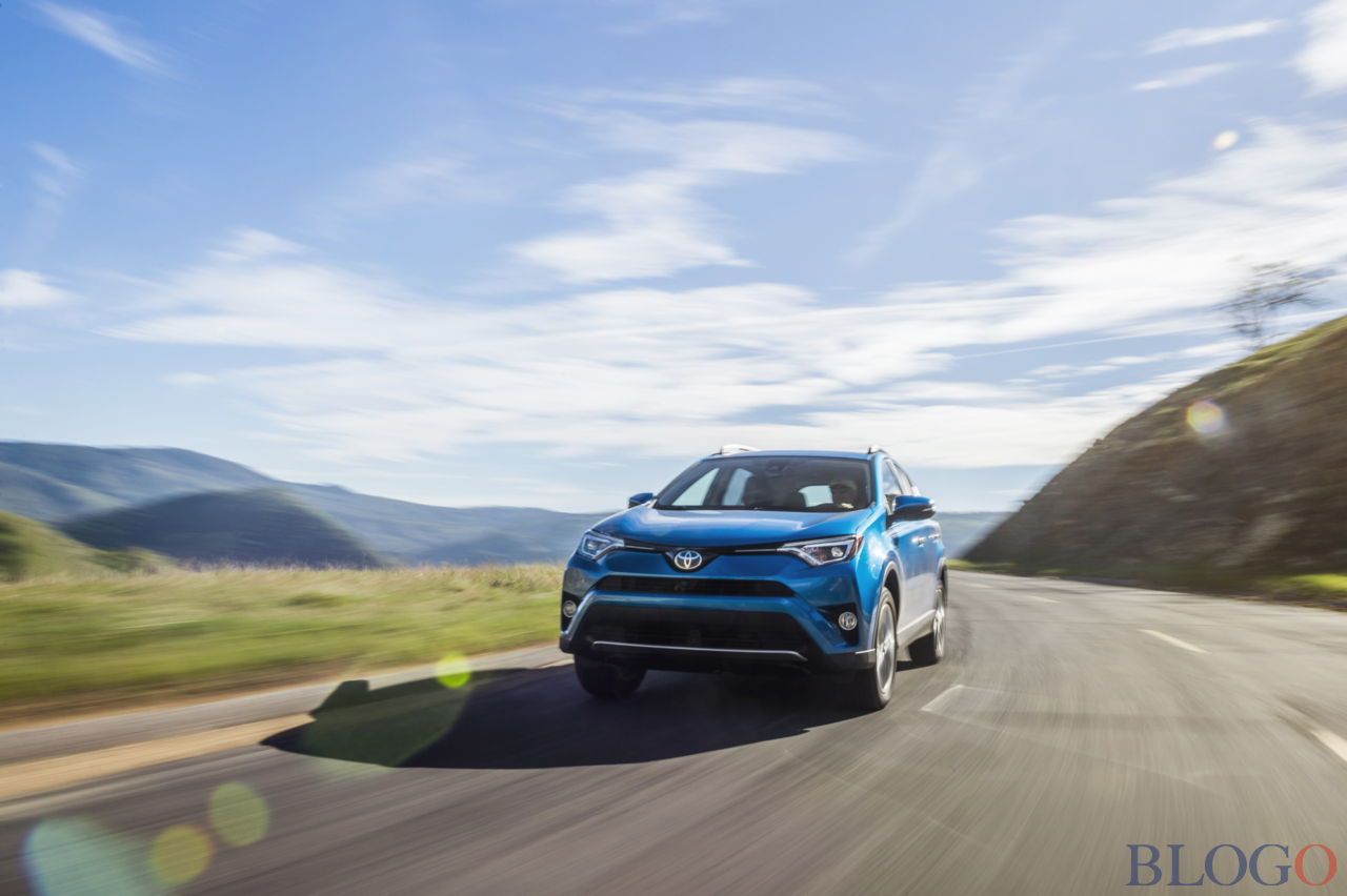 2017 Toyota Rav4 Hybrid Images