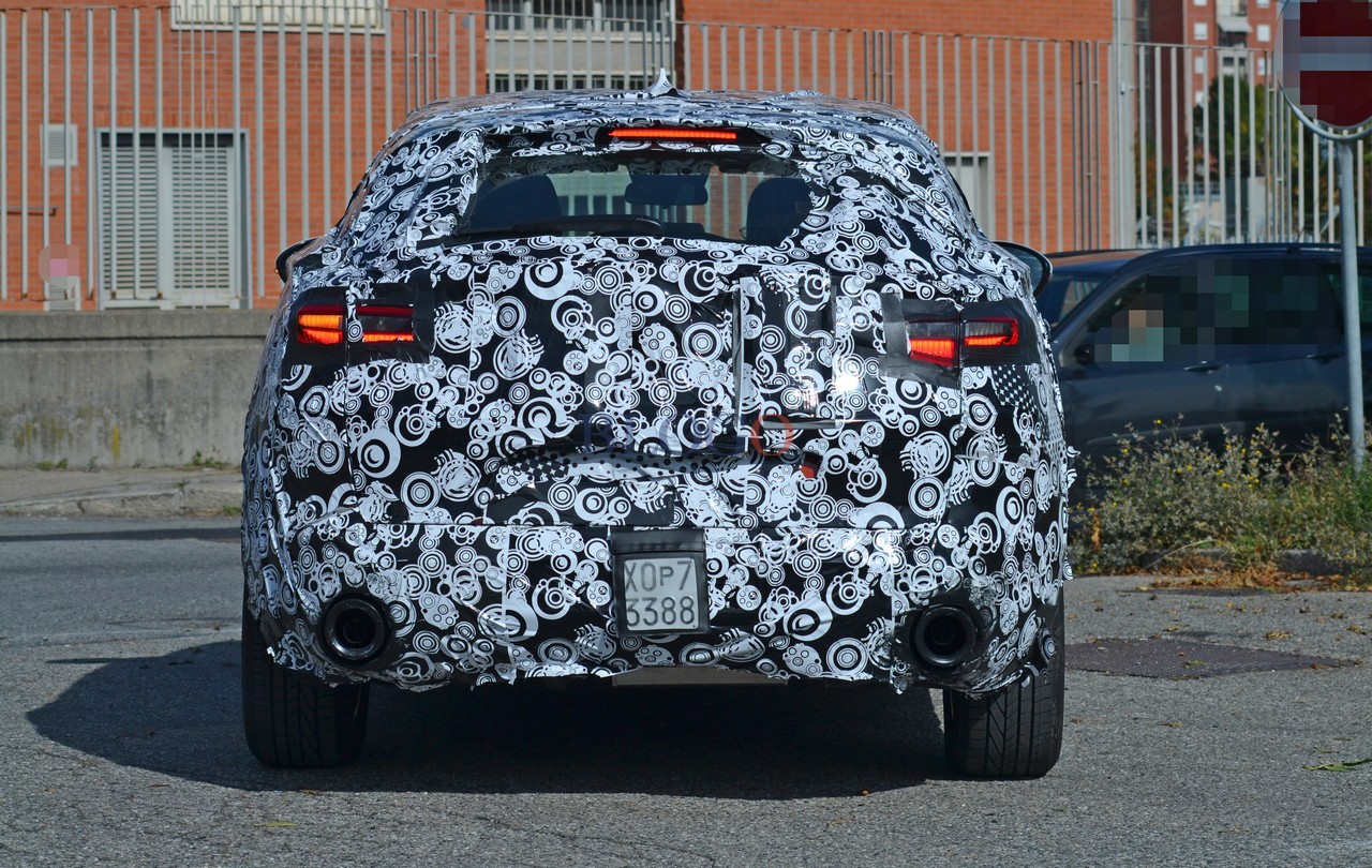 alfa-romeo-stelvio-08.jpg