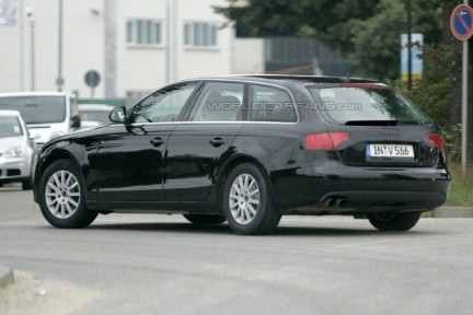 Nuova Audi A4 Avant Prime Foto Spia