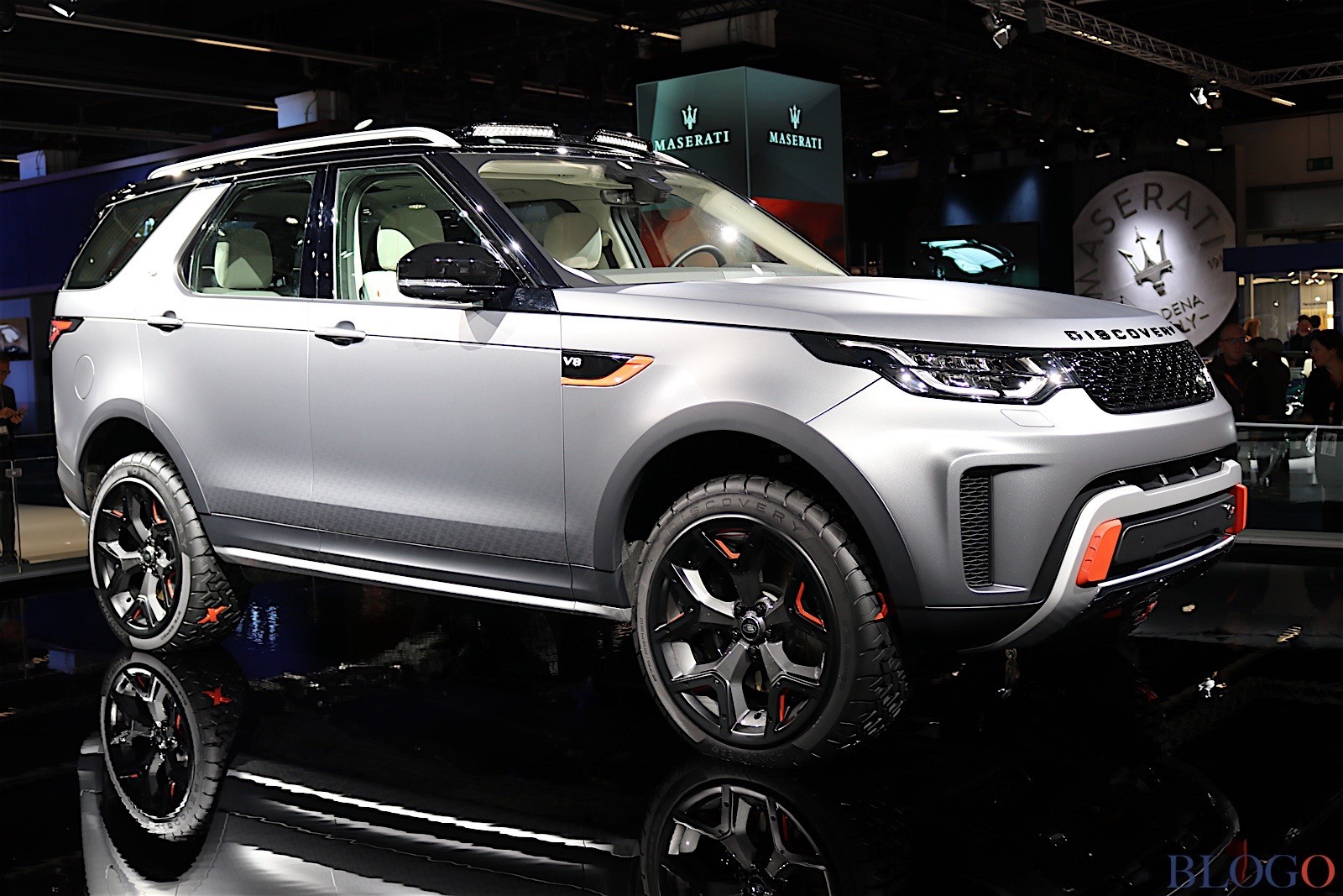 Land Rover Presenta La Discovery Svx Al Salone Di Francoforte 2017