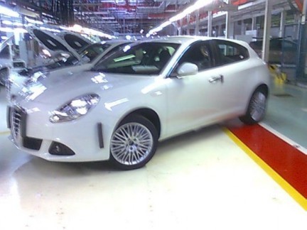 AlfaRomeoMilanoimmaginirubate_1.jpg