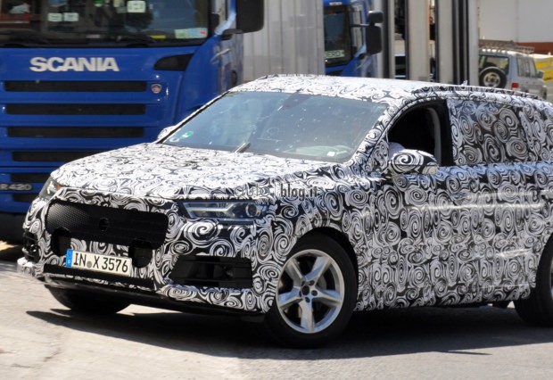 Audi Q7: nuove foto spia del Suv tedesco