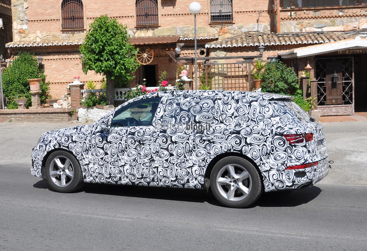 big_audi-q7-2015-05.jpg