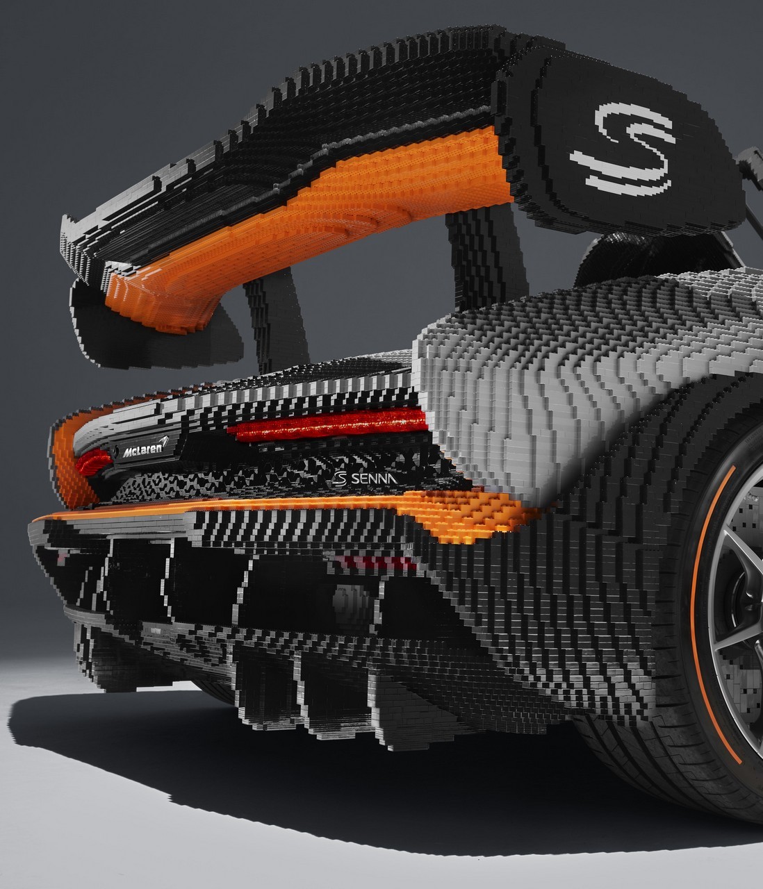 mclaren-senna-lego-5.jpg
