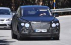 Bentley Suv: nuove foto spia su strada