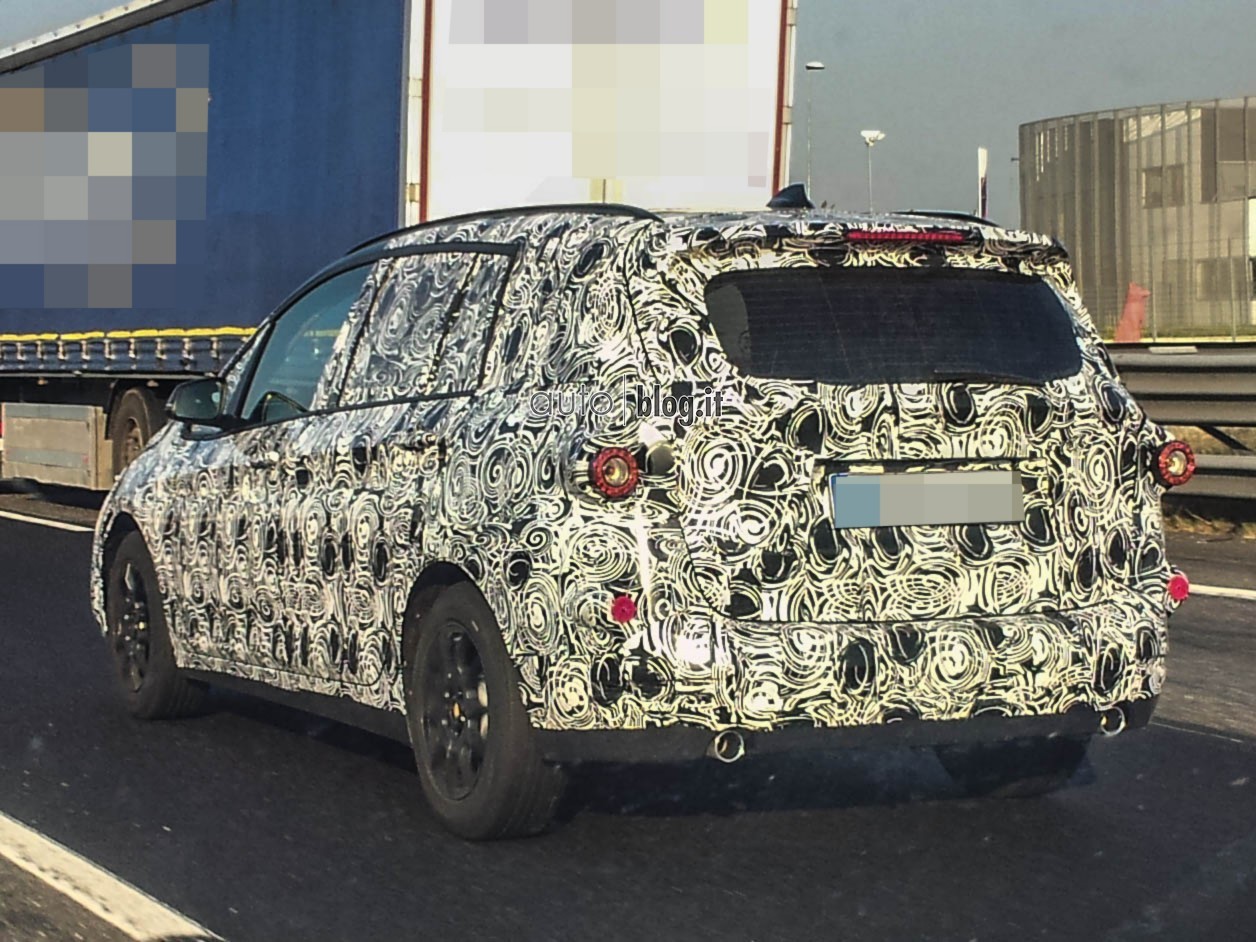 bmw-mpv-2014-03.jpg