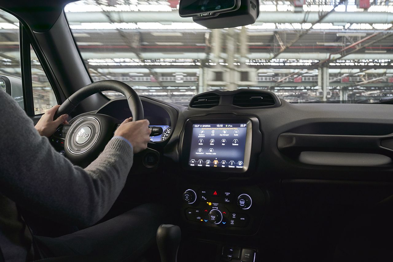 190204_jeep_renegade-s_12.jpg