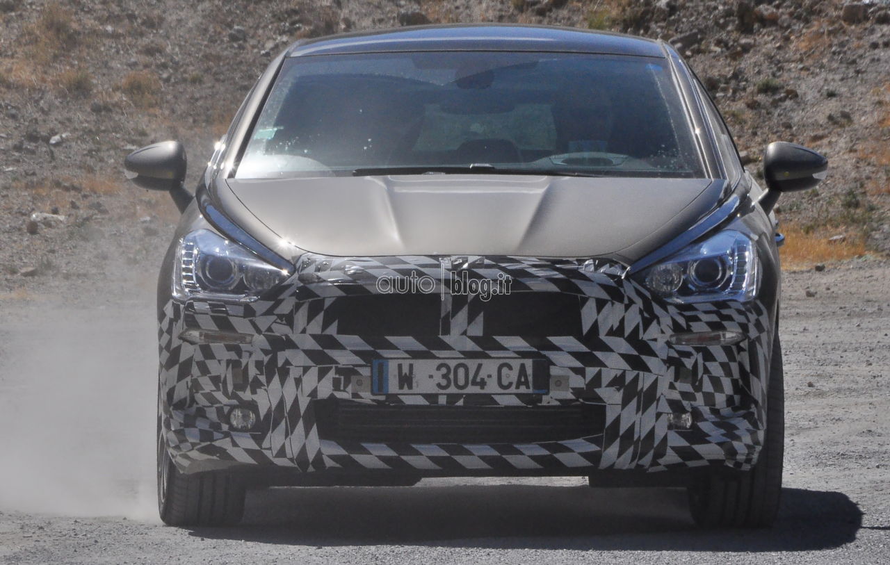 big_citroen-ds5-03.jpg