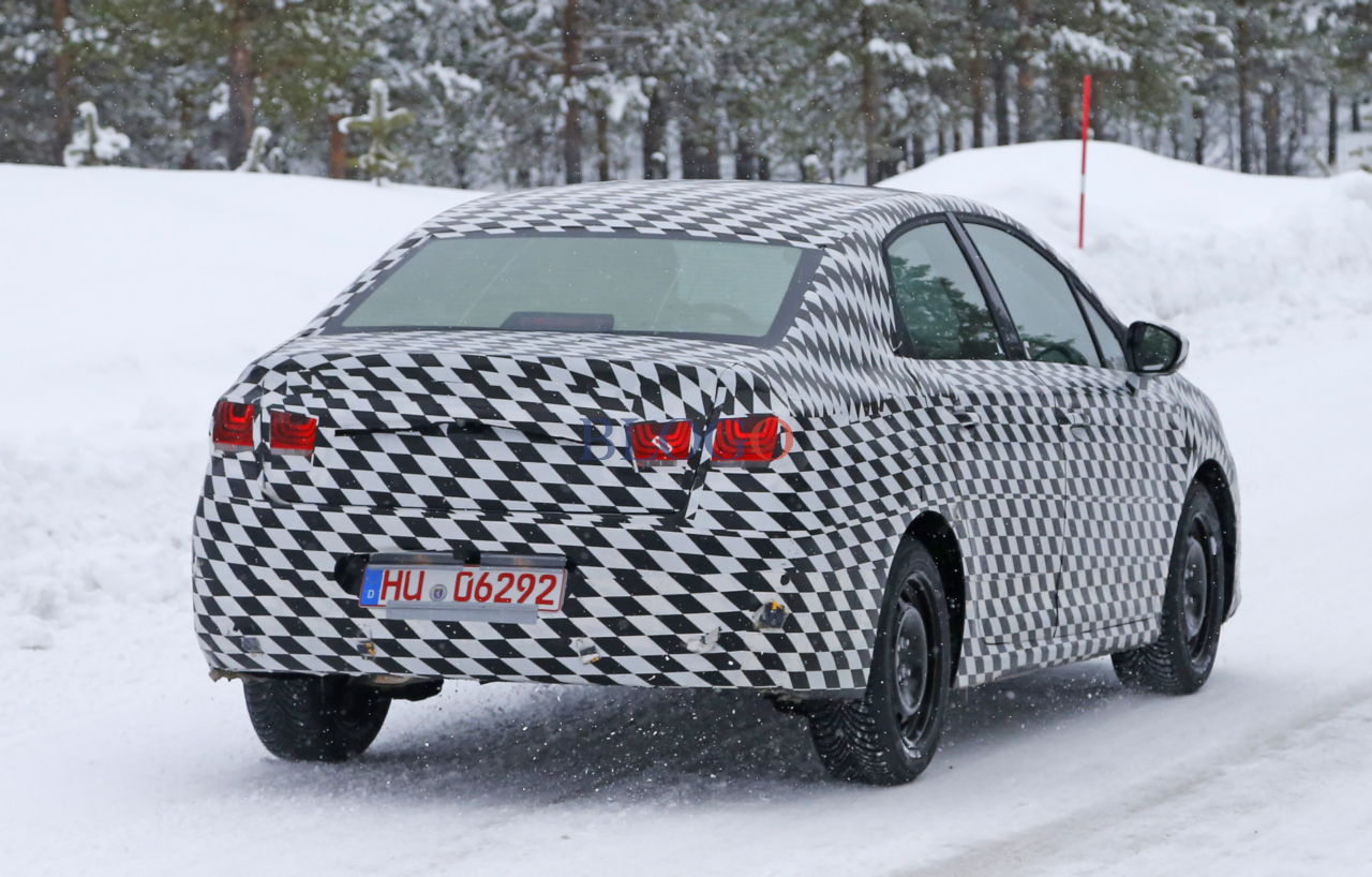 citroen-sedan-03.jpg