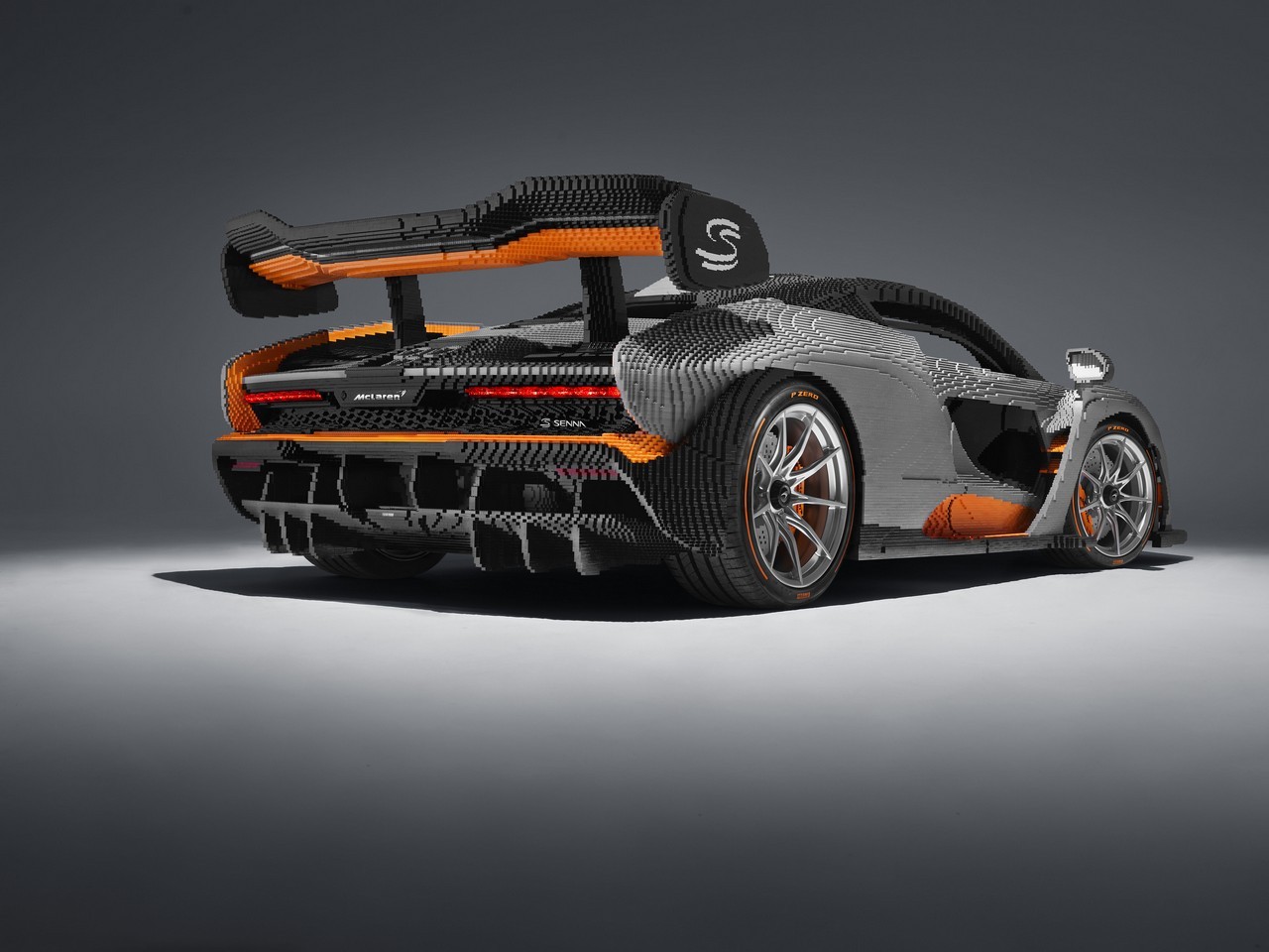 mclaren-senna-lego-4.jpg