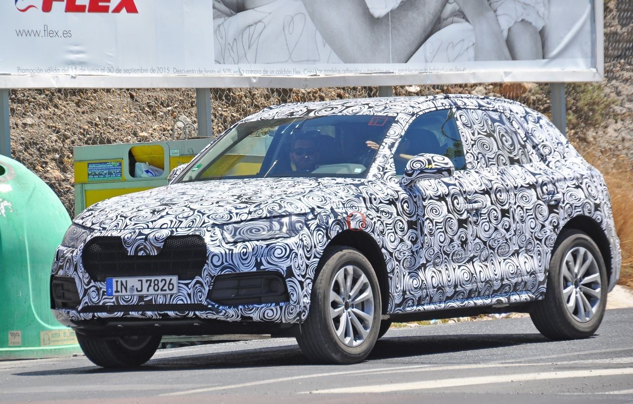 2017_audi_q5_002.jpg