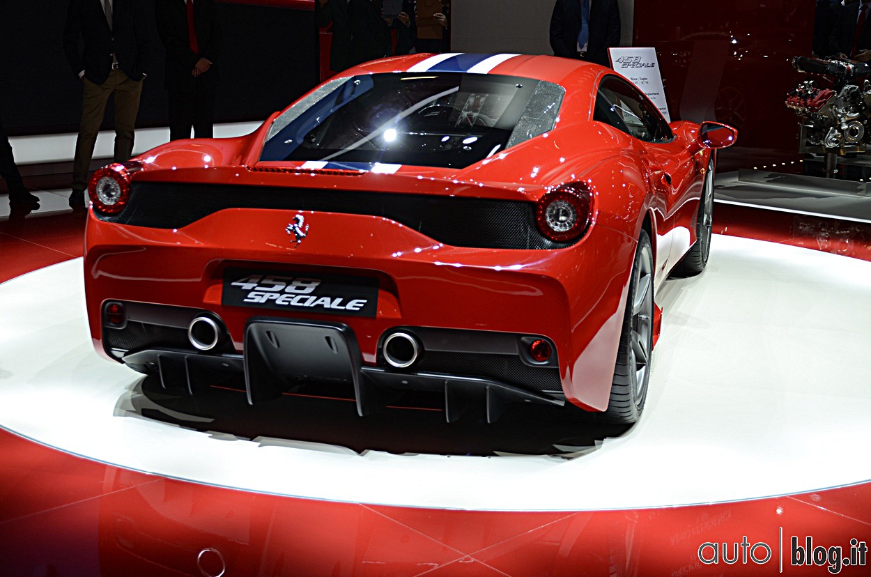 stand-ferrari067.jpg