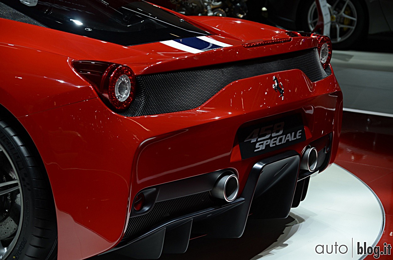 stand-ferrari085.jpg