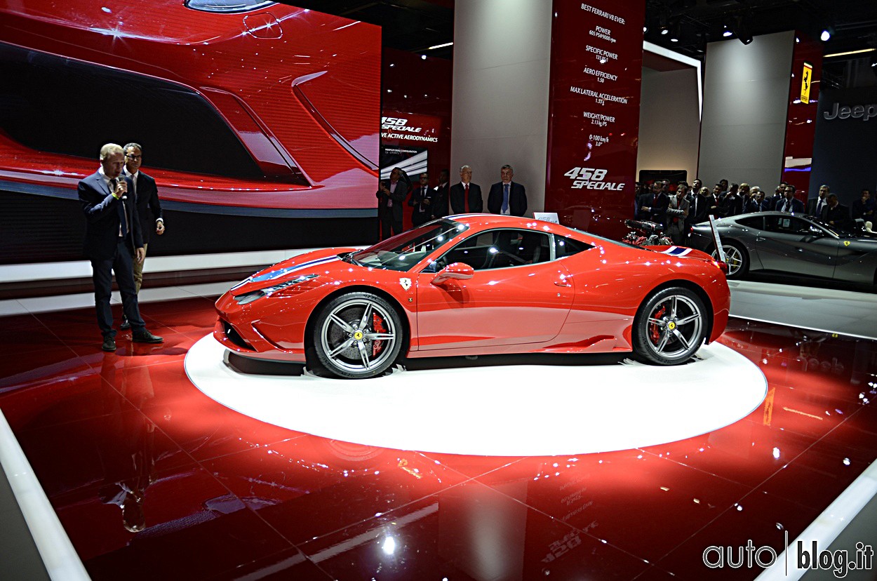 stand-ferrari089.jpg