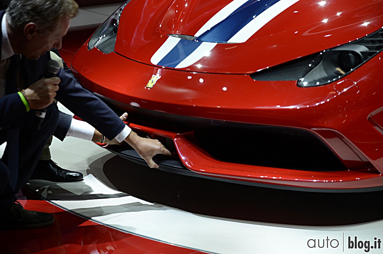 stand-ferrari094.jpg