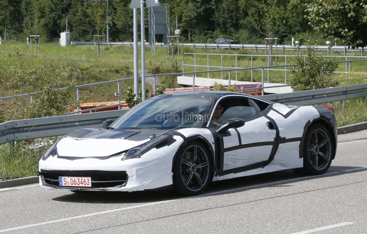 ferrari-458m-02.jpg