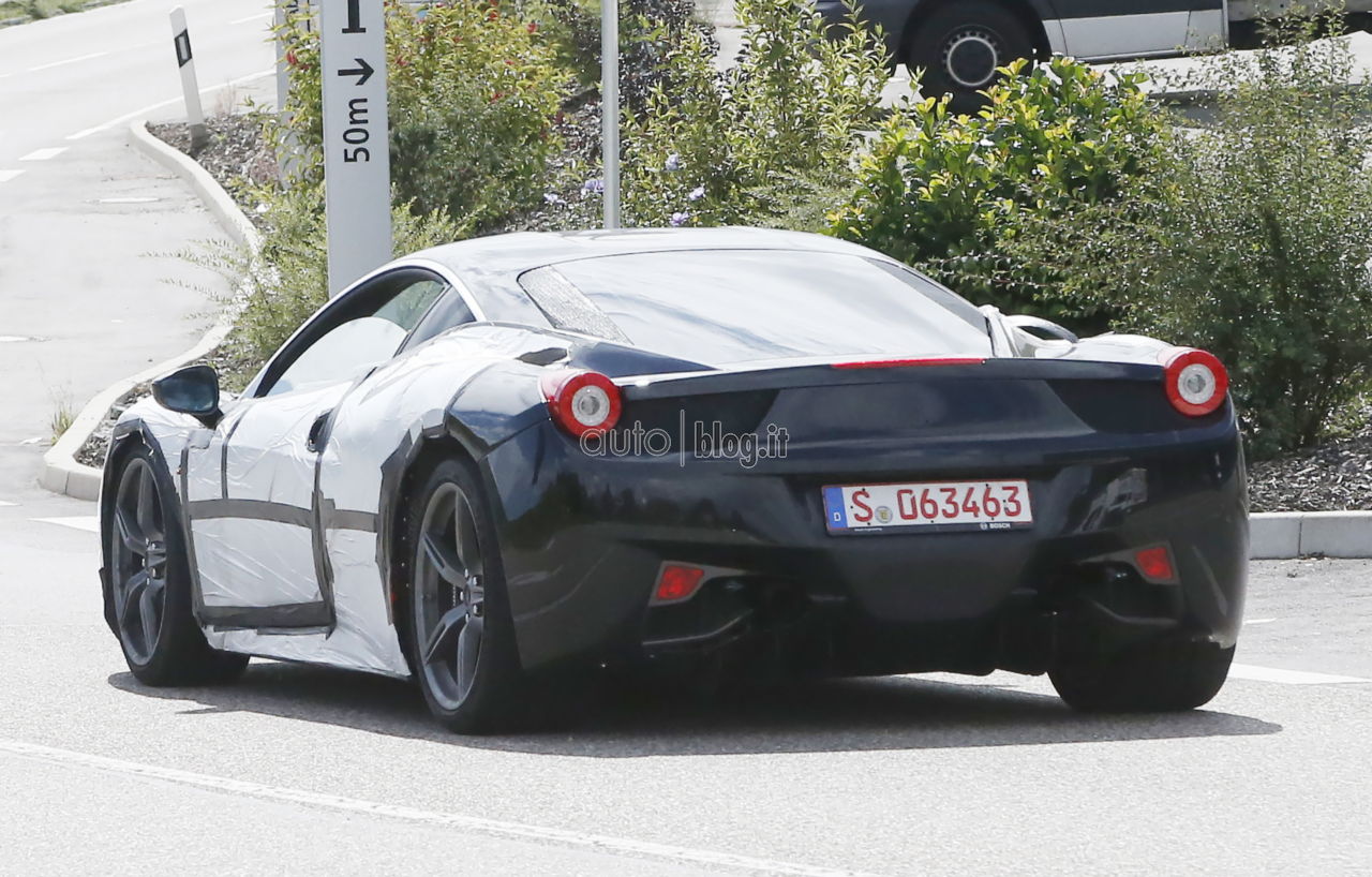 ferrari-458m-07.jpg