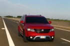 thn_fiat-freemont-cross-52.jpg