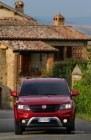 thn_fiat-freemont-cross-85.jpg