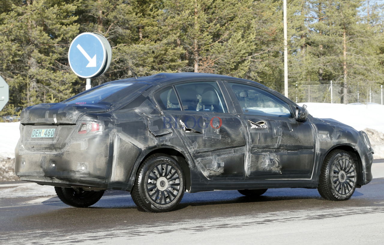fiat-linea-07.jpg