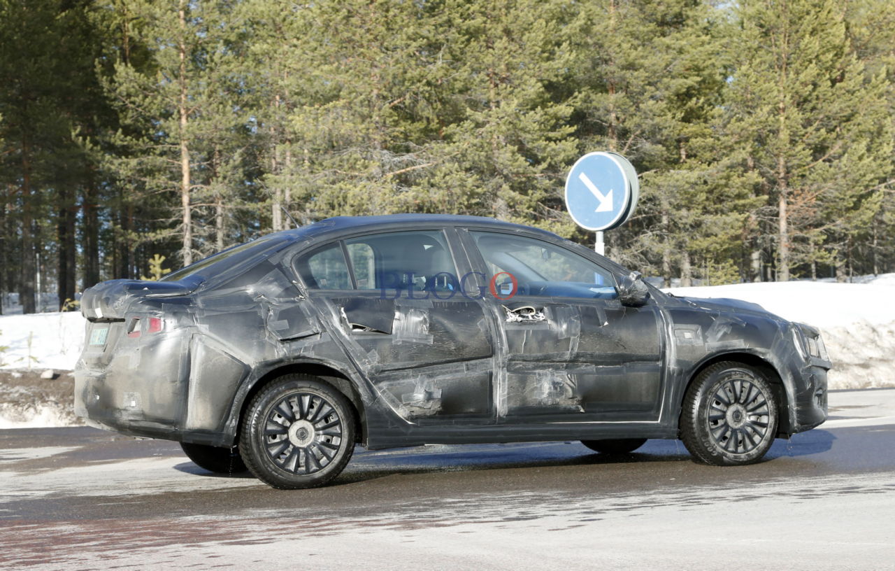 fiat-linea-08.jpg