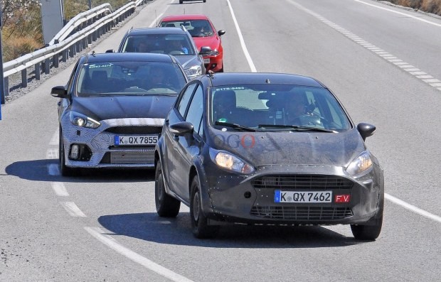 Ford Fiesta RS: prime foto spia su strada