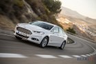 Guarda la fotogallery della Ford Mondeo Hybrid 2015