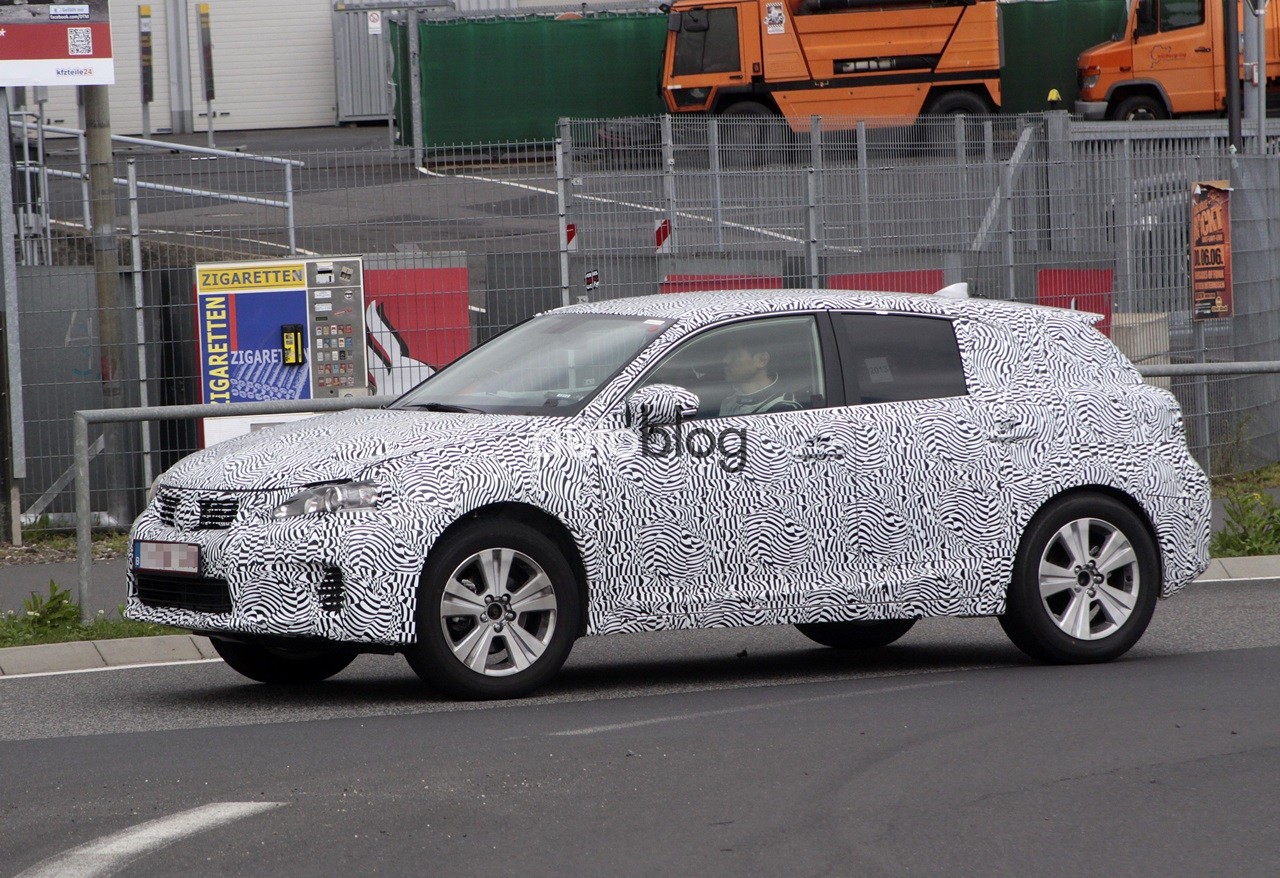 lexus-nx-foto-spia-03.jpg