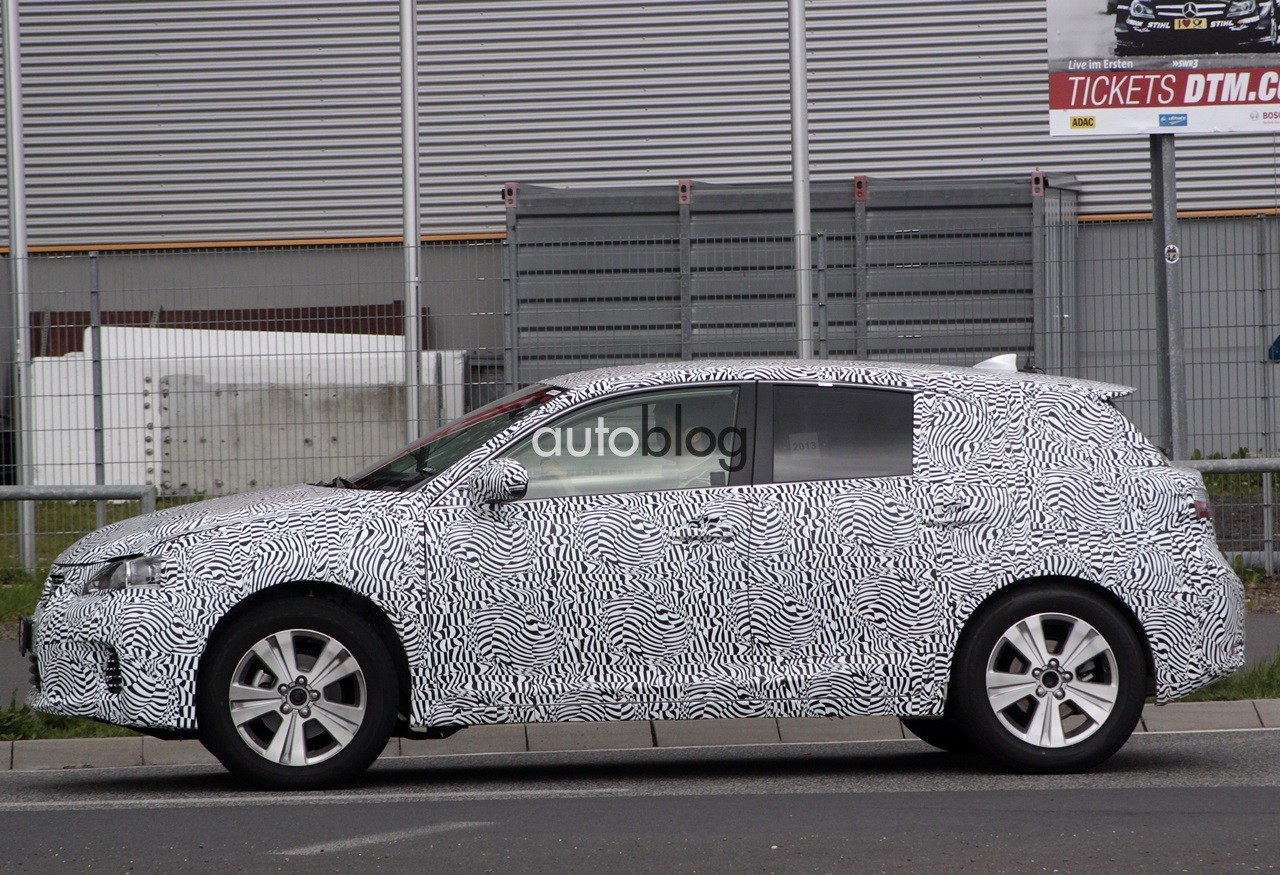 lexus-nx-foto-spia-04.jpg