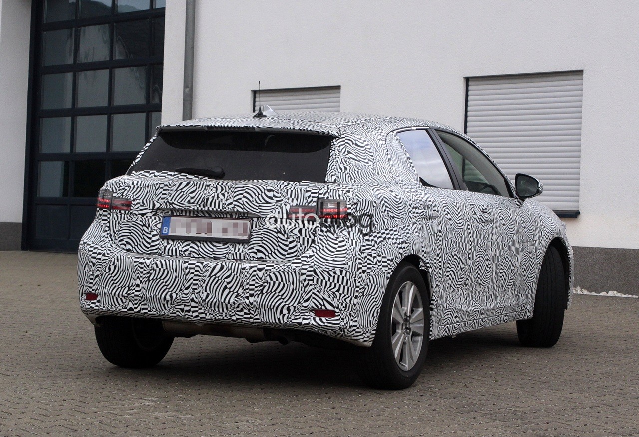 lexus-nx-foto-spia-06.jpg