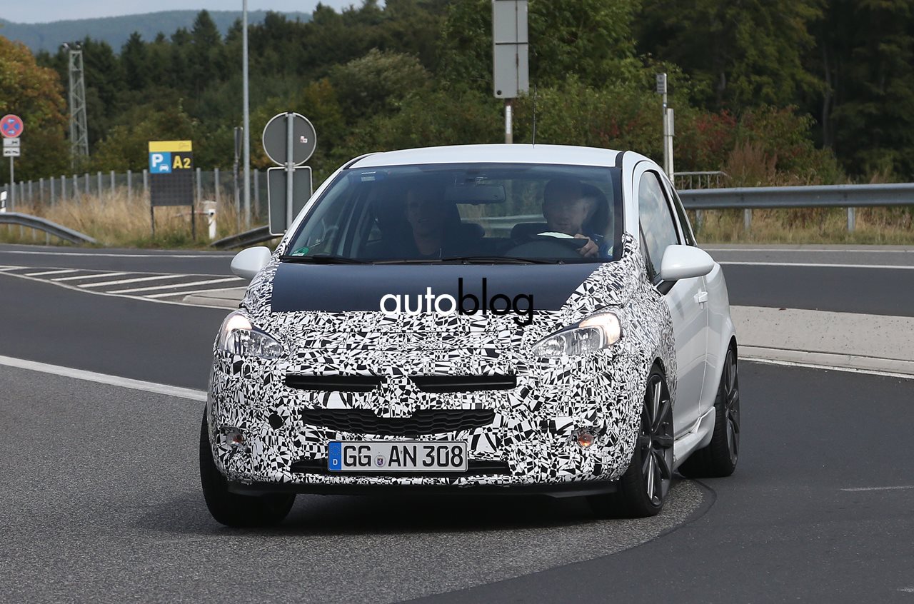 opel-corsa-opc-facelift-foto-spia-01.jpg