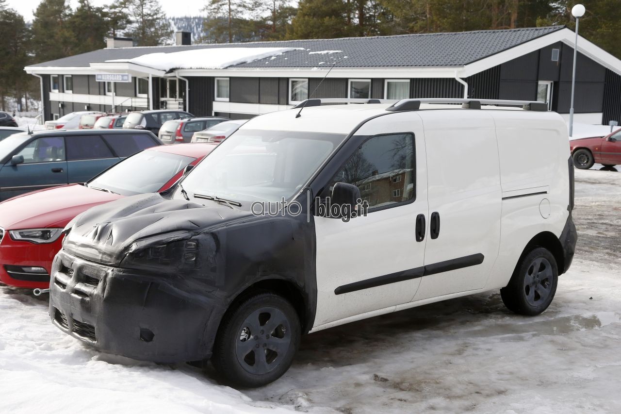 spyshots-2015-fiat-doblo-04.jpg