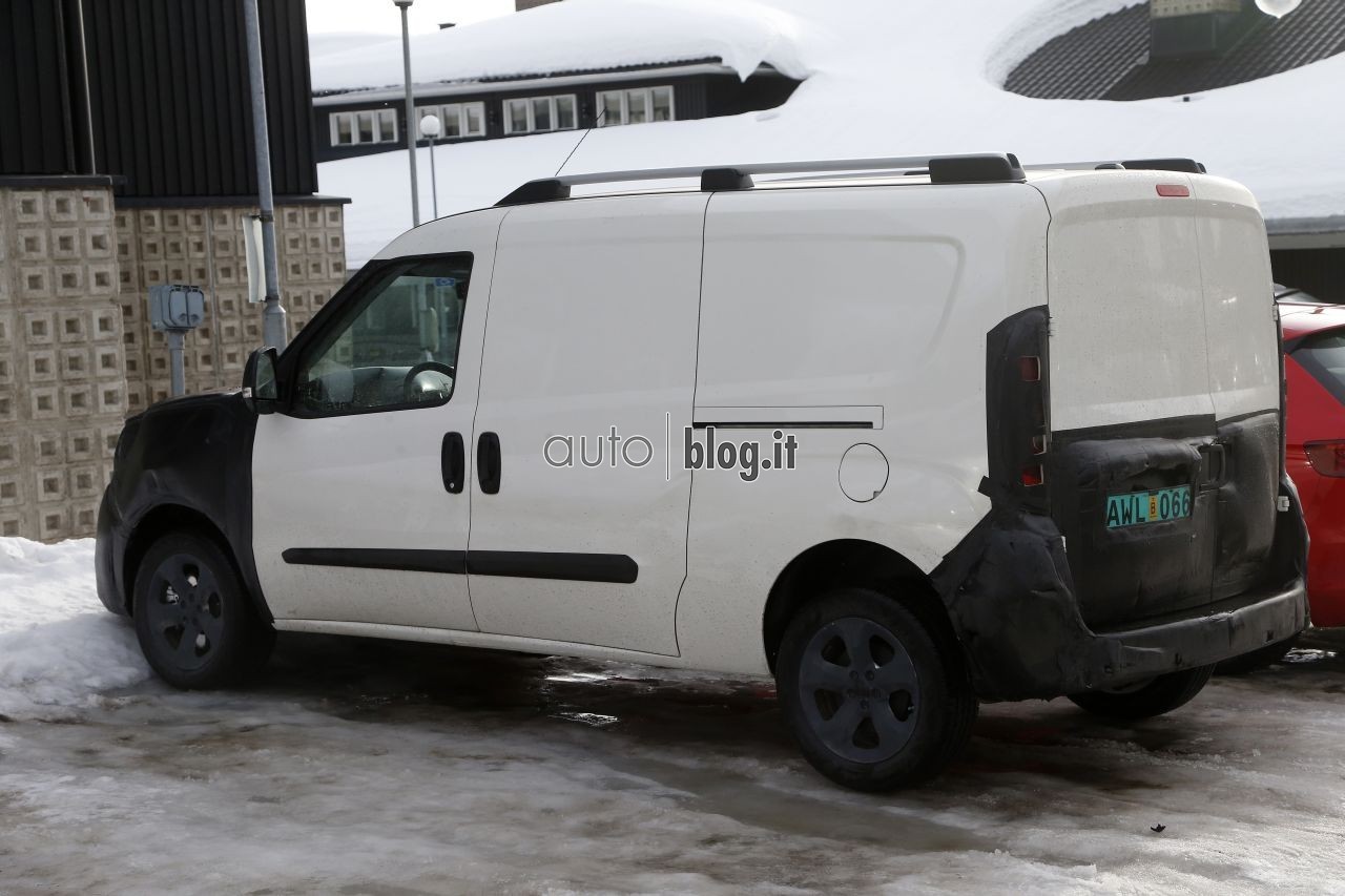 spyshots-2015-fiat-doblo-06.jpg