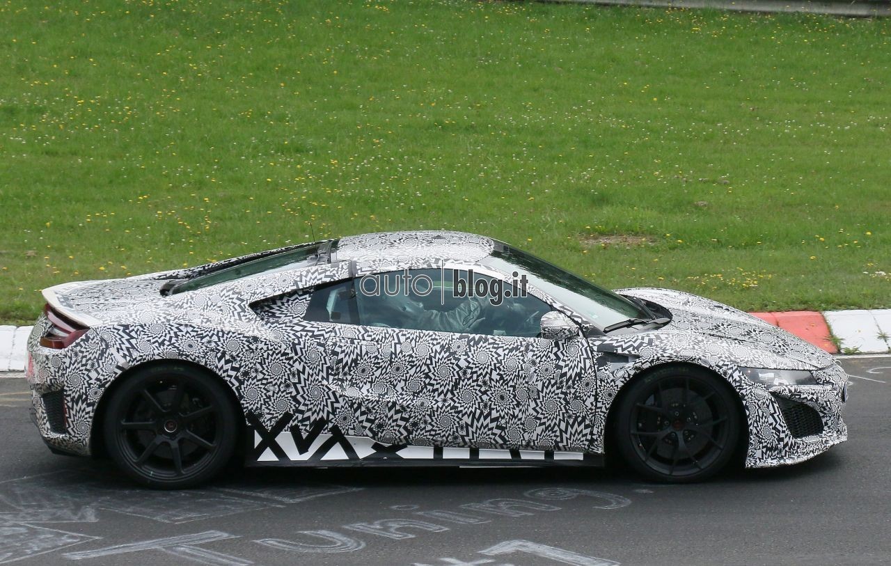 big_spyshots-2016-honda-nsx-05.jpg