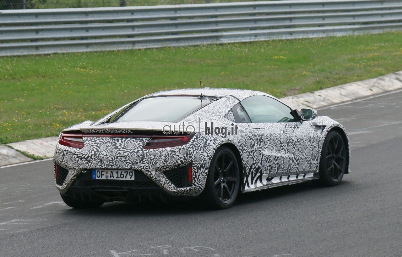 big_spyshots-2016-honda-nsx-07.jpg