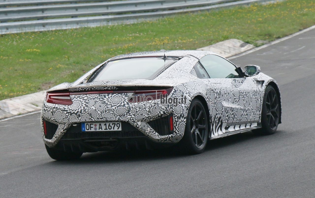 big_spyshots-2016-honda-nsx-08.jpg