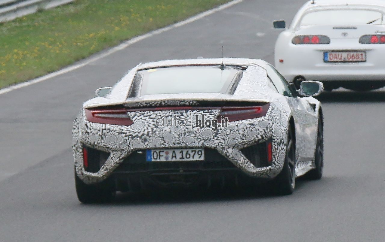big_spyshots-2016-honda-nsx-09.jpg