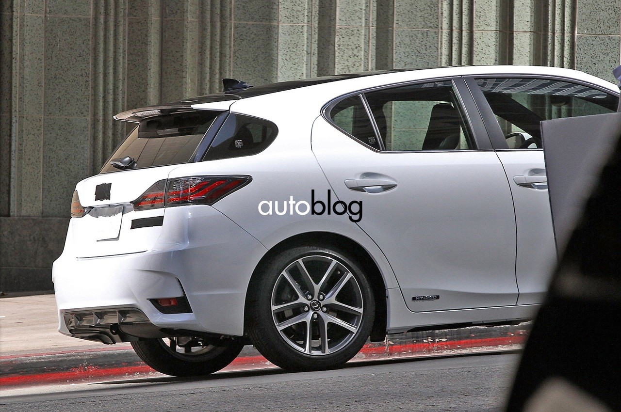 lexus-ct-foto-spia-02.jpg