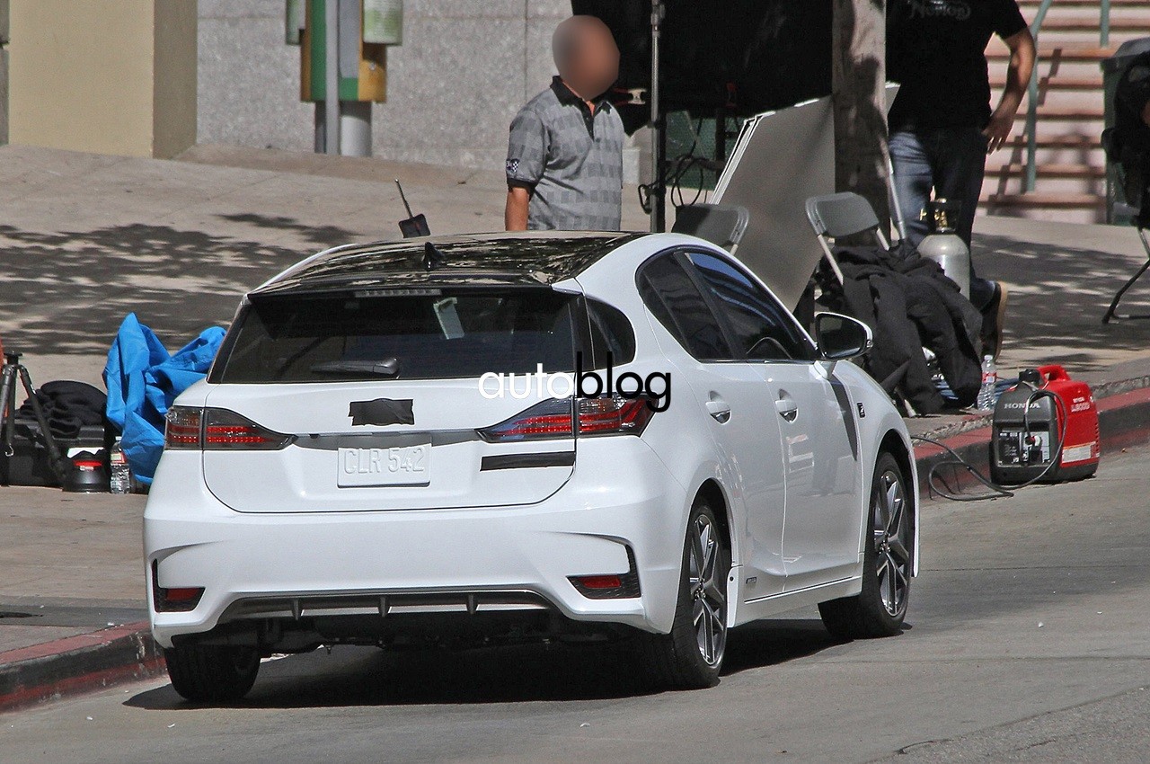 lexus-ct-foto-spia-05.jpg
