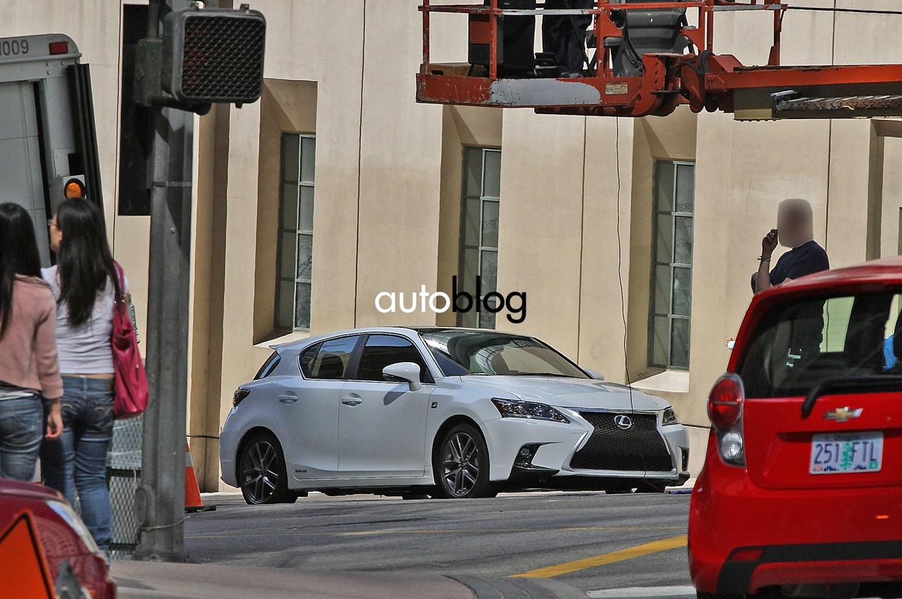 lexus-ct-foto-spia-06.jpg