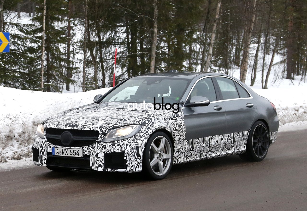 mercedes-c63-amg-03.jpg