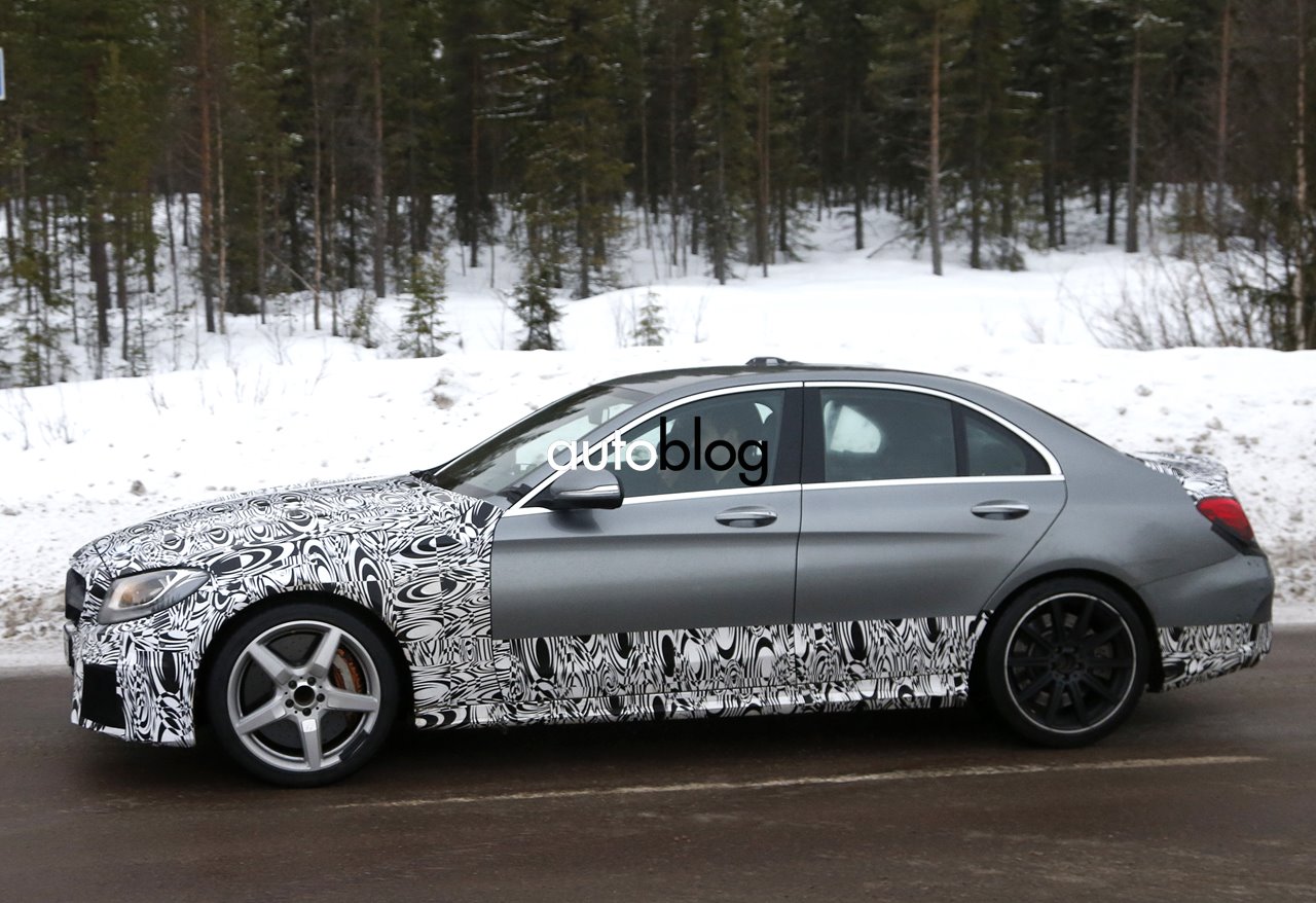 mercedes-c63-amg-05.jpg
