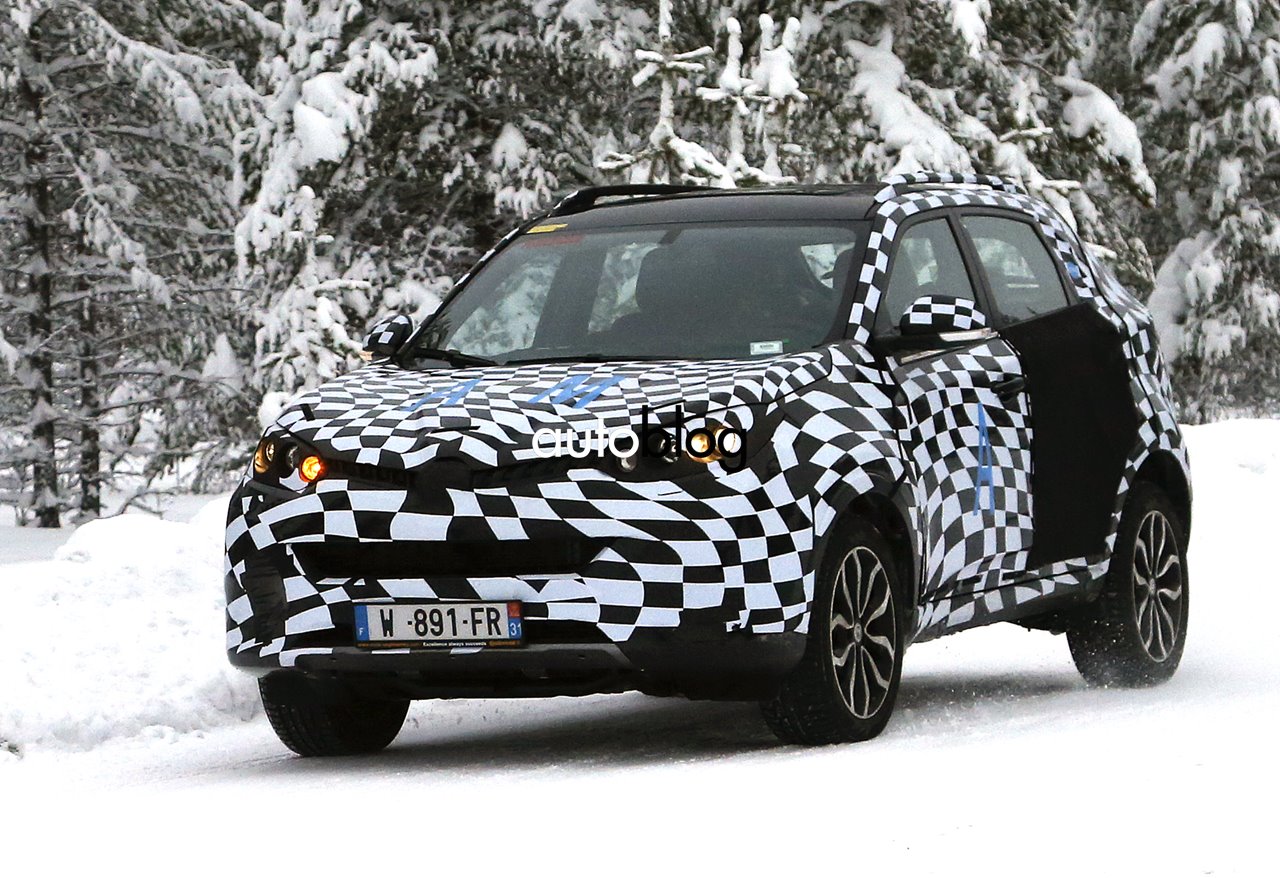 foto-spia-mg-cs-suv-01.jpg