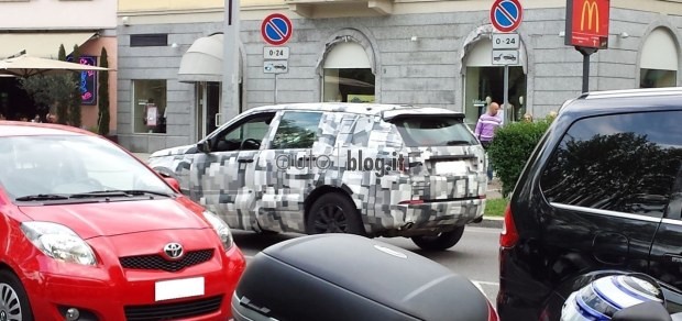 spyshots-2015-land-rover-discovery-sport-02.jpg