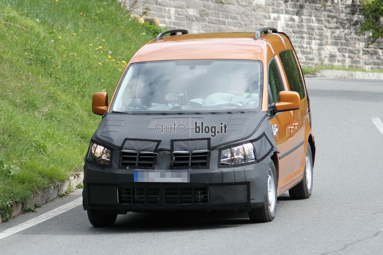 big_2015-volkswagen-caddy-02.jpg