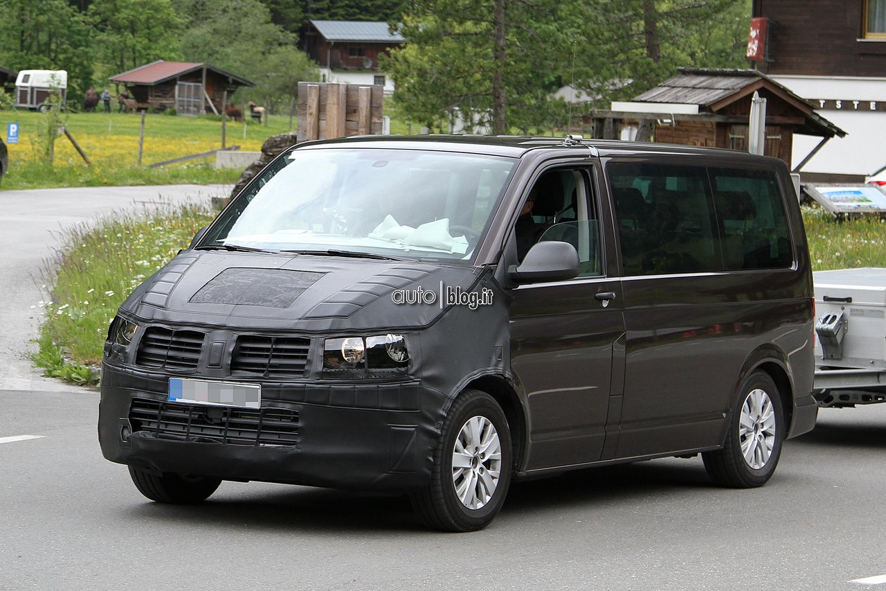 big_foto-spia-volkswagen-t6-facelift-06.jpg