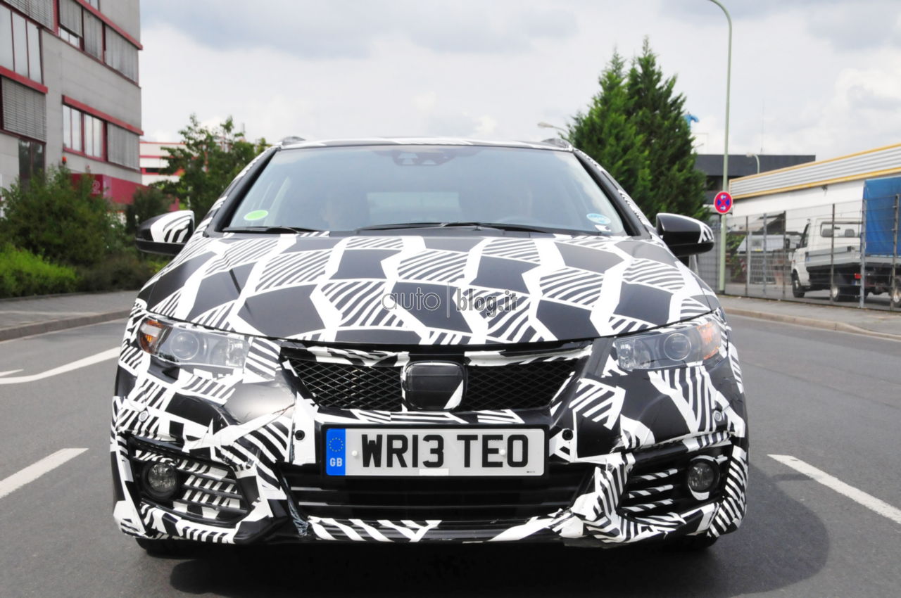 big_honda-civic-sports-tourer-02.jpg