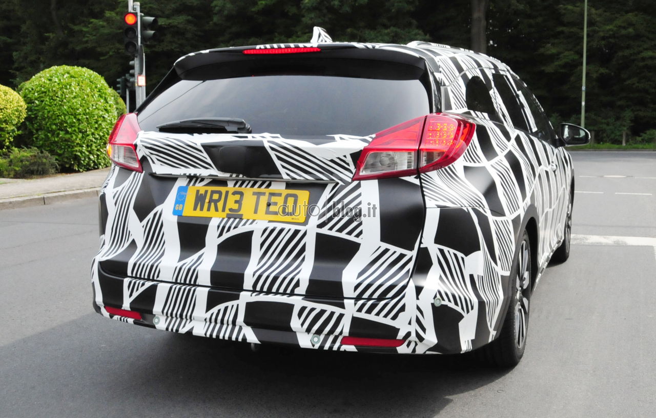 big_honda-civic-sports-tourer-05.jpg