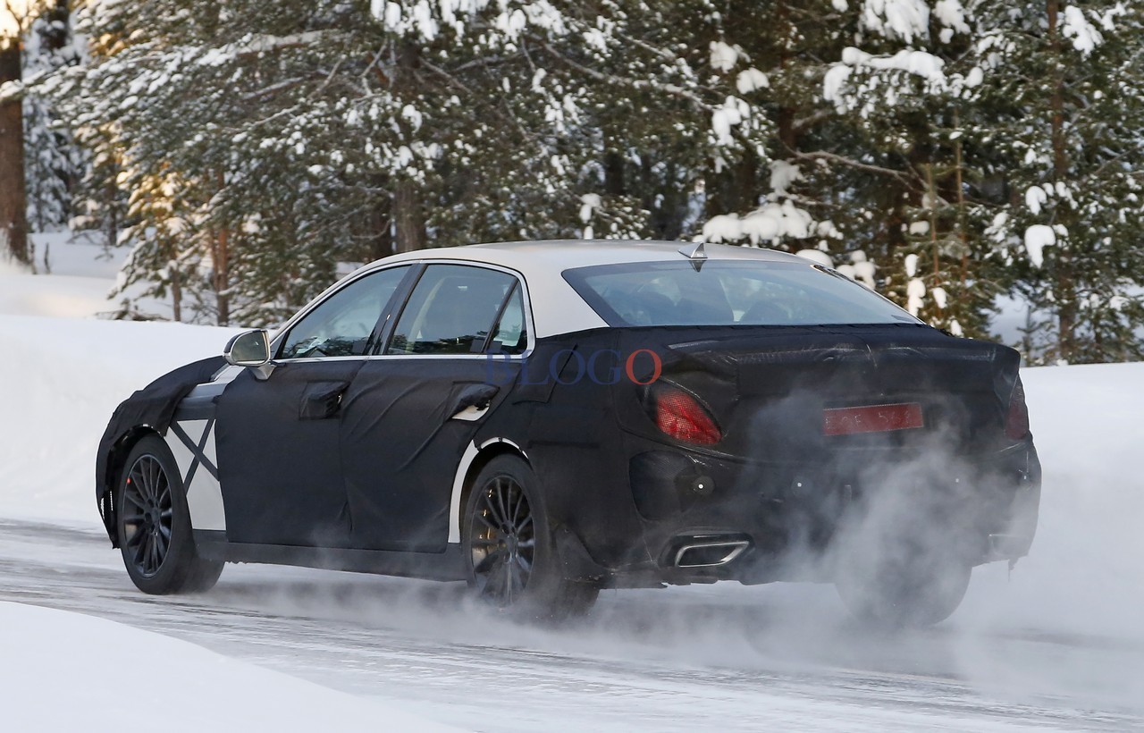 hyundai-equus-02.jpg