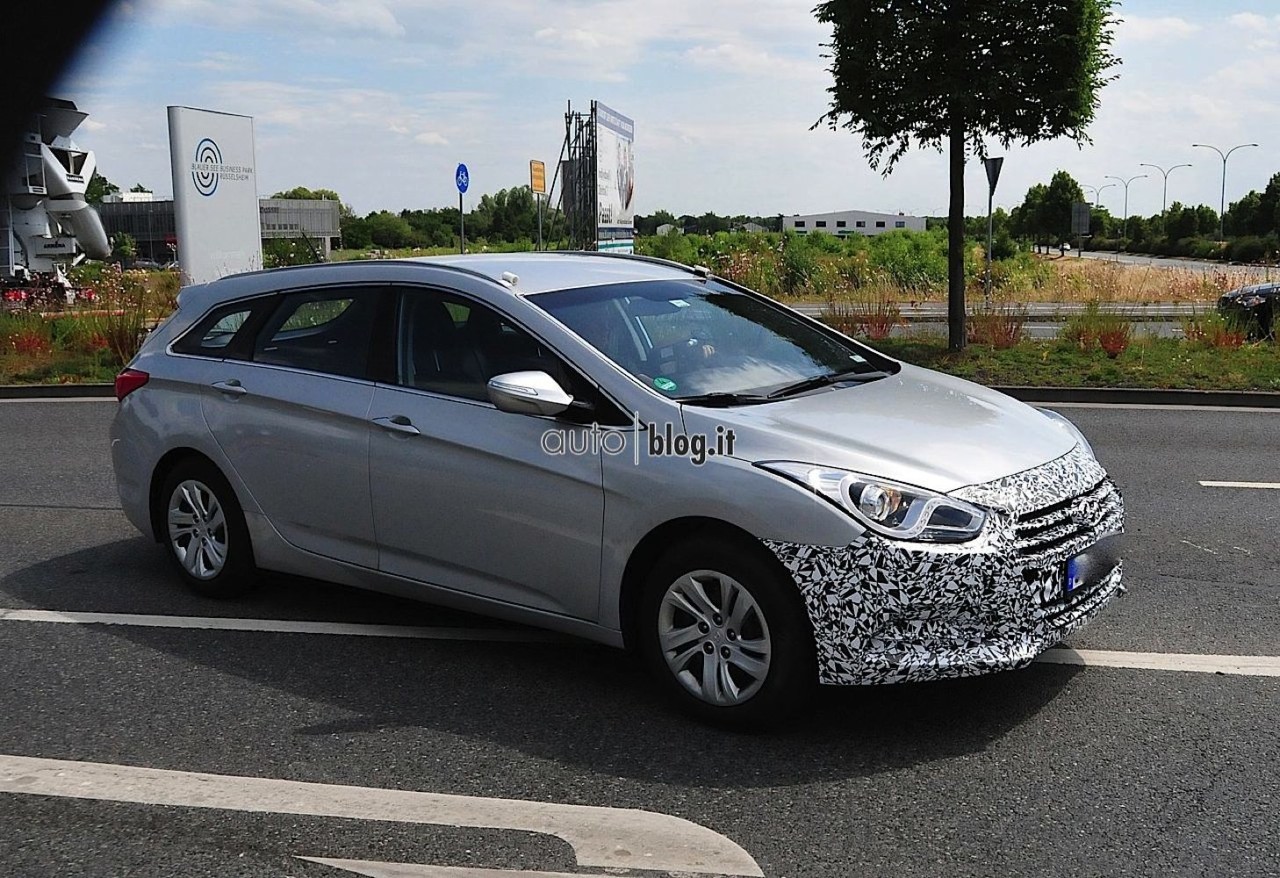 big_hyundai-i40-2.jpg